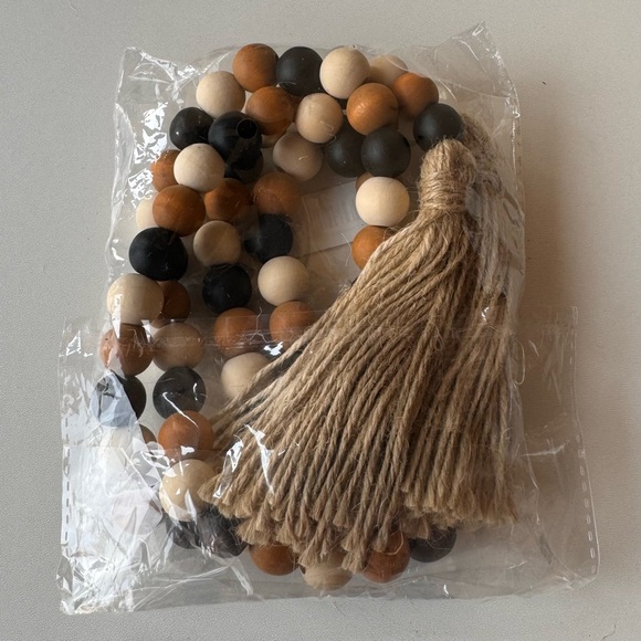 Fall Wooden Tassel Beads - Picture 3 of 3